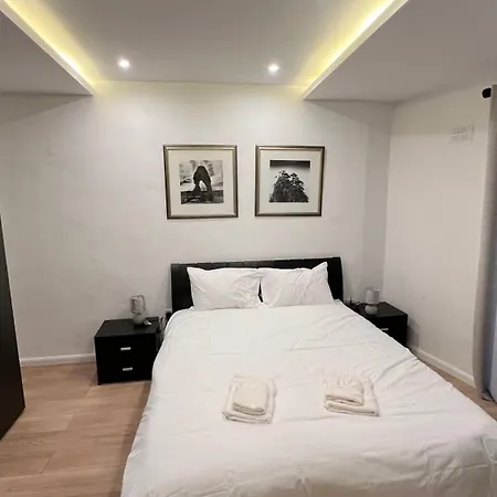 2 Bedrooms With Sea View Apartamento Sliema