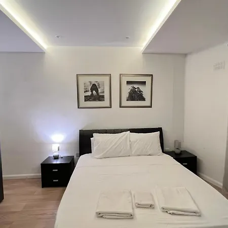 2 Bedrooms With Sea View *