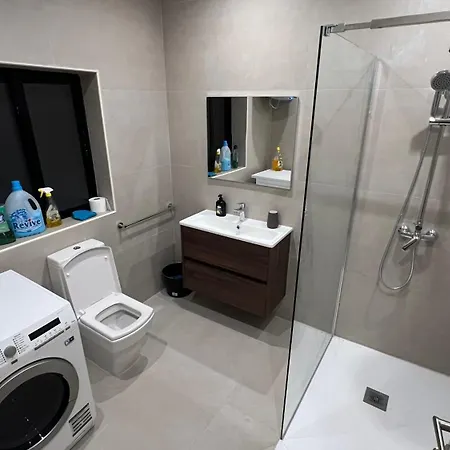 2 Bedrooms With Sea View Apartamento
